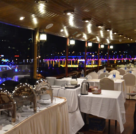 dhow cruise Dubai